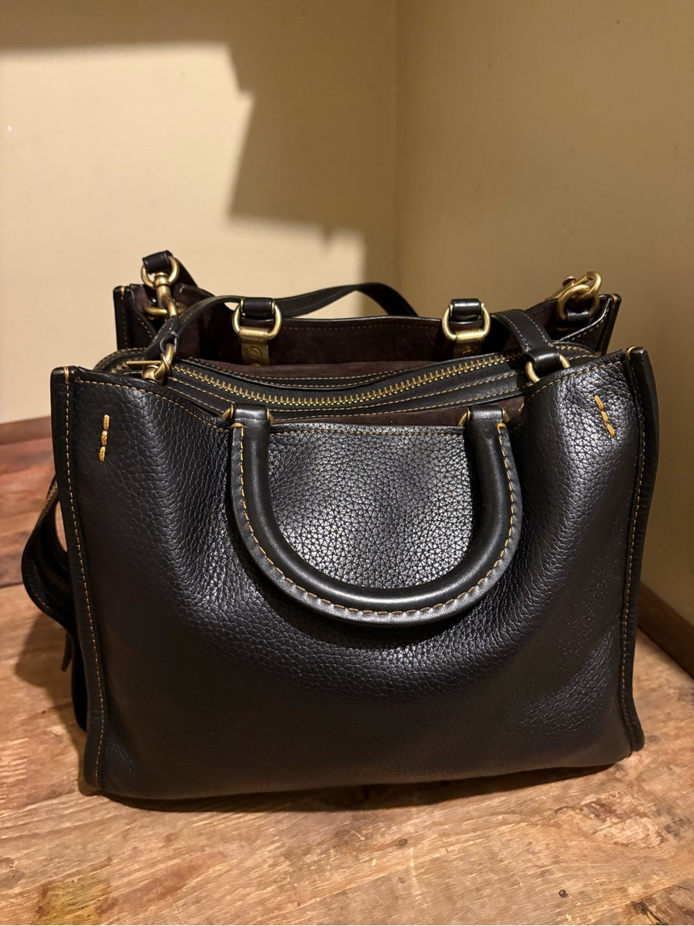 Authentic Coach Rogue 31 in classic black